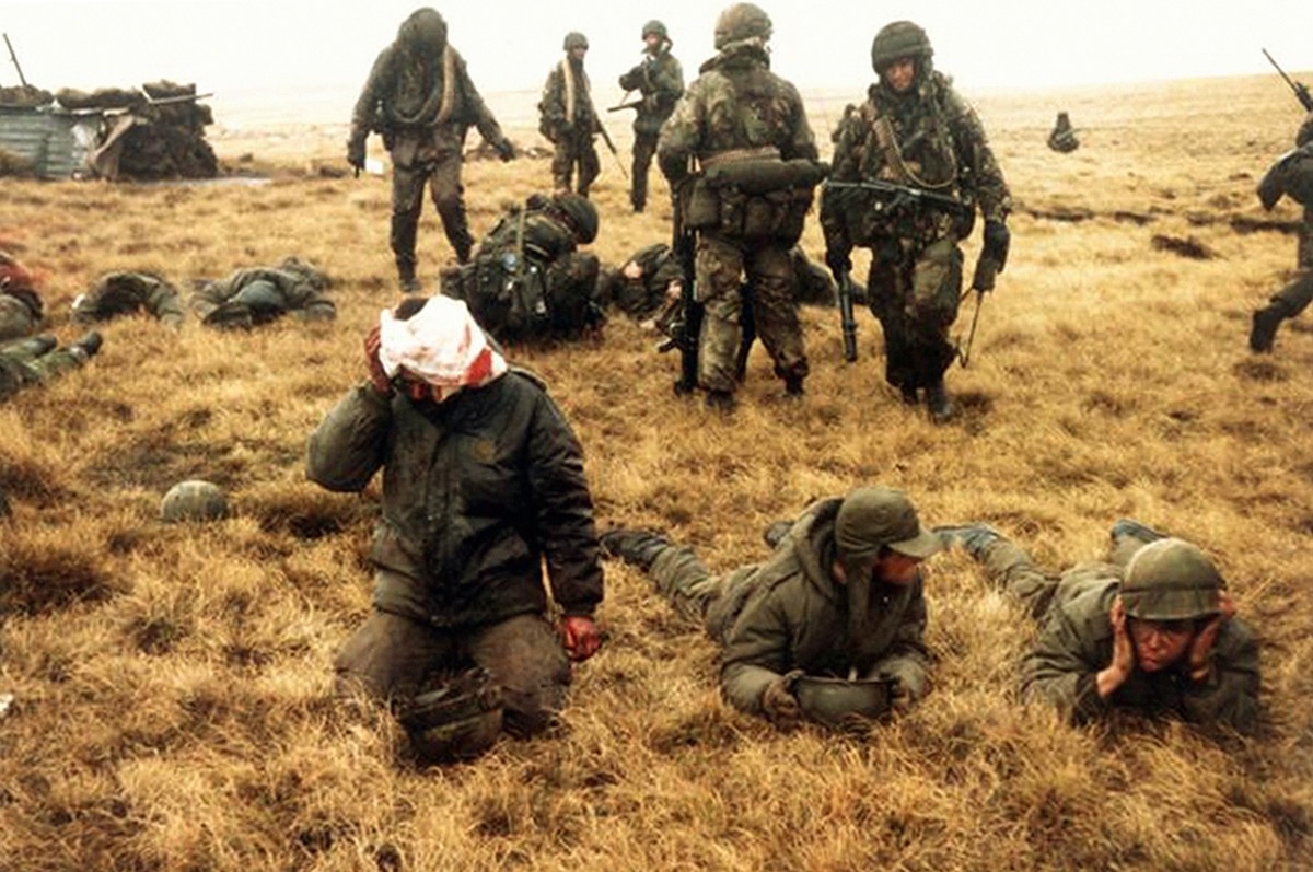 ¿CÓMO CREER QUE LOS GENOCIDAS PUDIERAN HACER PATRIA?