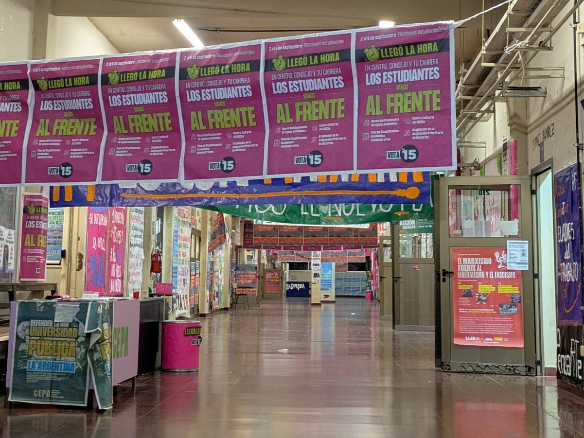 Compa, ¿ya votaste? - Crónica de las elecciones en la Facultad de Sociales de la UBA